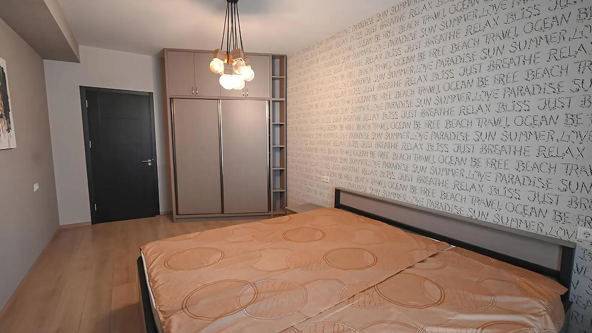Апартаменты Vake Elite Aparment Near Mziuri Park Тбилиси 0*,